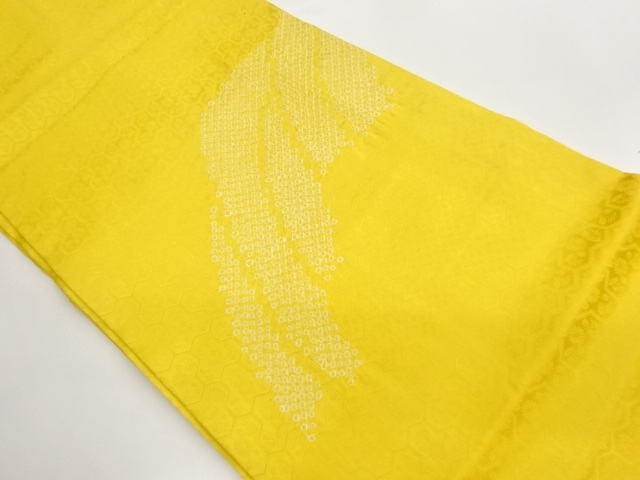 絞り毘沙門亀甲に菊・抽象曲線模様名古屋帯